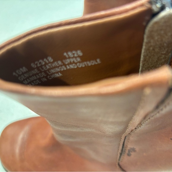 Timberland Leather Heeled Boots, size 10 - Picture 10 of 11